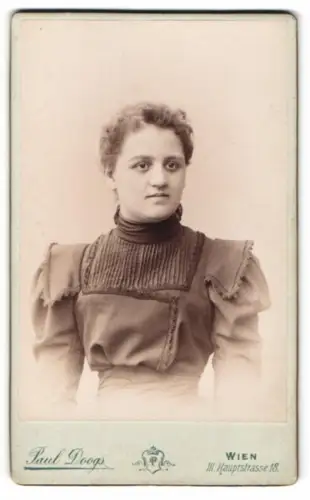 Fotografie Paul Doogs, Wien, Hauptstrasse 18, Frau Schwarz im Jahr 1898