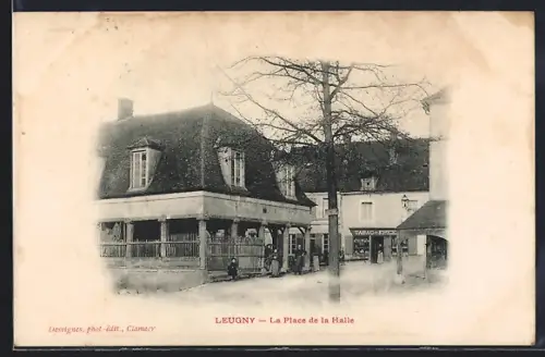 AK Leugny, La Place de la Halle
