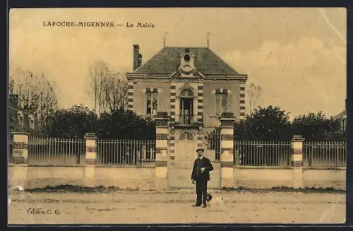AK Laroche-Migennes, La Mairie