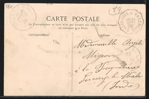 AK Auxerre, Le Nouveau Marché, Vue prise des Galeries, nº 1