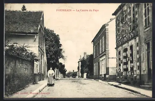 AK Pourrain, Le Centre du Pays