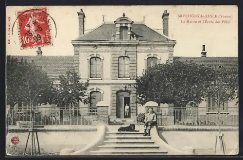 AK Montigny-la-Resle /Yonne, La Mairie et l`École des Filles