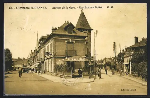 AK Laroche-Migennes, Avenue de la Gare, Rue Etienne Dolet, scène animée avec café et passants