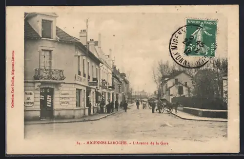 AK Migennes-Laroche, L`Avenue de la Gare avec passants et calèche