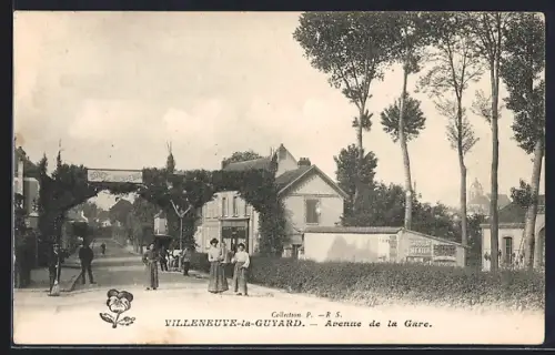 AK Villeneuve-la-Guyard, Avenue de la Gare