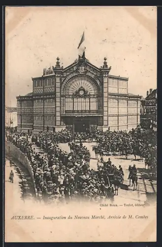 AK Auxerre, Inauguration du Nouveau Marché, Arrivée de M. Combes
