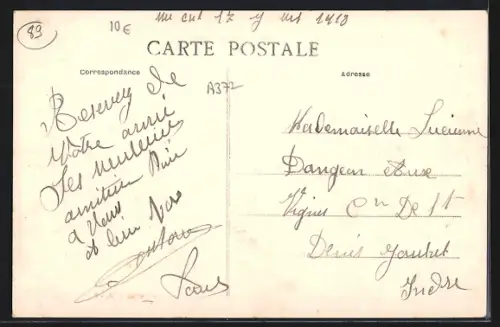 AK Fouchères /Yonne, Entrée du Village, côté Sud