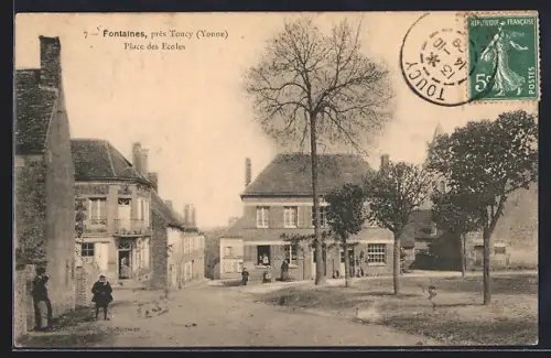 AK Fontaines /Toucy, Place des Écoles