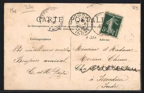 AK Courceaux, L`École et la cour avec des enfants jouant