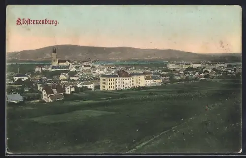 AK Klosterneuburg, Totalansicht mit Bergpanorama
