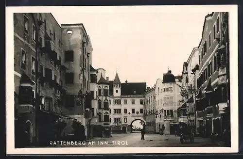 AK Rattenberg, Strassenpartie mit Geschäften