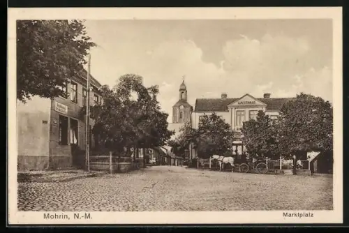 AK Mohrin /N.-M., Marktplatz mit Blick auf die Kirche