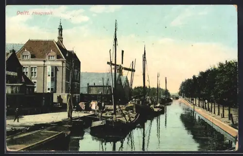 AK Delft, Haagvaart, Partie mit Lastkähnen