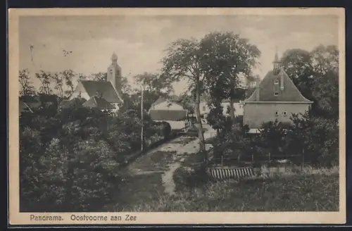 AK Oostvoorne aan Zee, Panorama, Blick zur Kirche