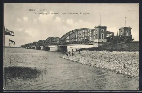 AK Dordrecht, De Spoorbrug bij Moerdijk, bijna 1500 Meter, 13 pijlers