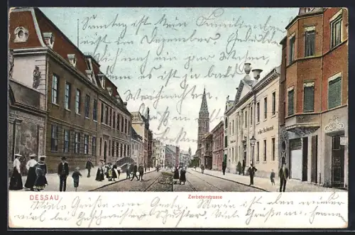 AK Dessau, Passanten in der Zerbsterstrasse