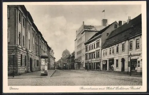 AK Dessau, Steinstrasse mit Hotel Goldener Beutel und Synagoge