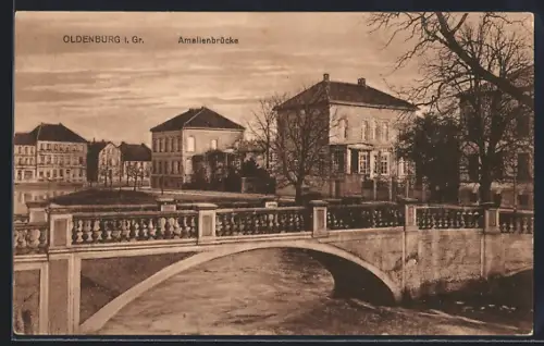 AK Oldenburg i. Gr., Amalienbrücke mit Flusspartie