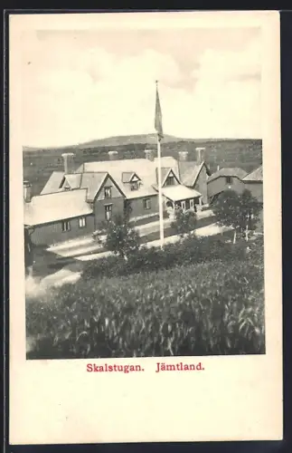 AK Skalstugan /Jämtland, Partie im Ort mit Flagge