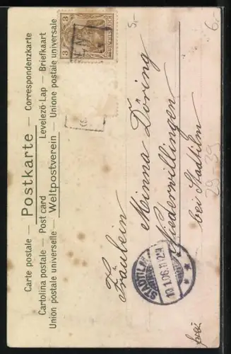 Duft-AK Dame riecht an Rosen, Karte mit Blumenduft