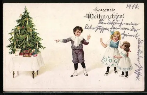 AK Drei Kinder bei einem geschmückten Weihnachtsbaum, Gesegnete Weihnachten