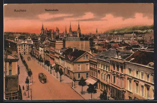 AK Aachen, Theaterstrasse mit Strassenbahn bei Dämmerung