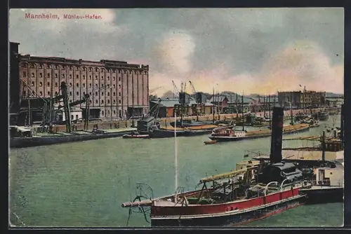 AK Mannheim, Mühlau-Hafen mit Frachtschiffen