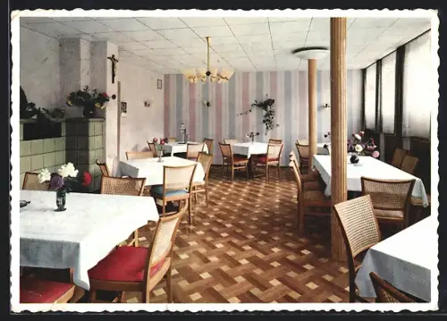 AK Bad Reichenhall, Pension Dora, Frühlingstrasse 12, Innenansicht