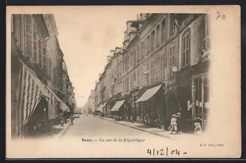 AK Sens, La rue de la République