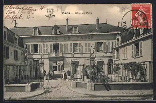 AK Sens, Hôtel de Paris avec entrée principale et devanture élégante