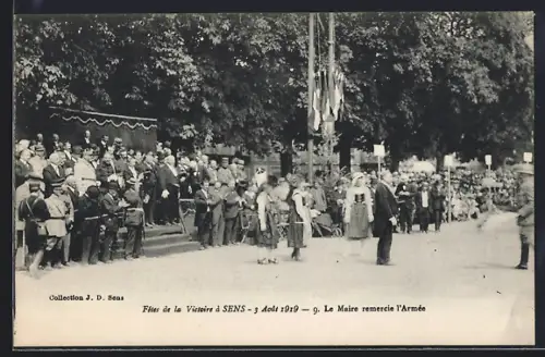 AK Sens, Fête de la Victoire, 3 Août 1919, Le Maire remercie l`Armée