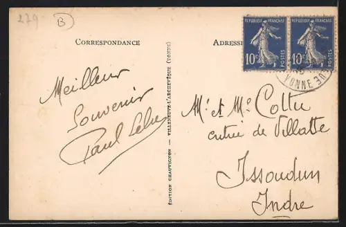 AK Villeneuve-l`Archevêque /Yonne, Rue de la République avec animation urbaine