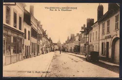 AK Villeneuve-l`Archevêque, Rue de la République