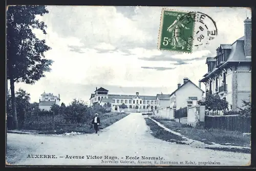 AK Auxerre, Avenue Victor Hugo, École Normale