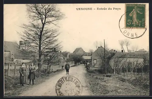 AK Venouse, Entrée du Pays