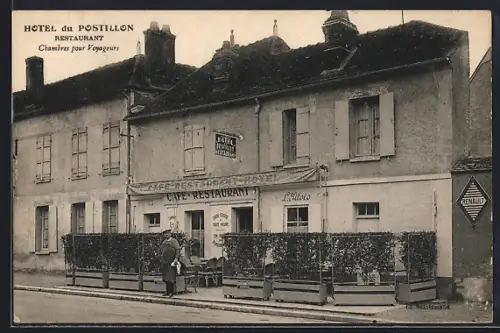 AK Sens, Hôtel du Postillon et Café Restaurant, vue de la facade avec terrasse