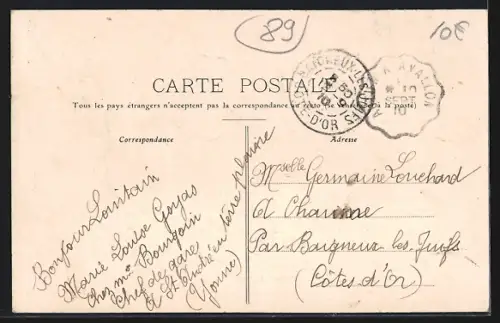 AK Saint-André-en-Terre-Plaine, Entrée du village avec troupeau de moutons dans la rue