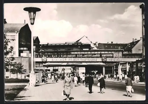 AK Berlin, Bahnhof Friedrichstrasse, Doppeldeck-Omnibus