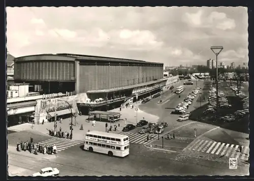 AK Berlin-Charlottenburg, Bahnhof Zoo mit Cafe Terrassen am Zoo und Persil-Werbung