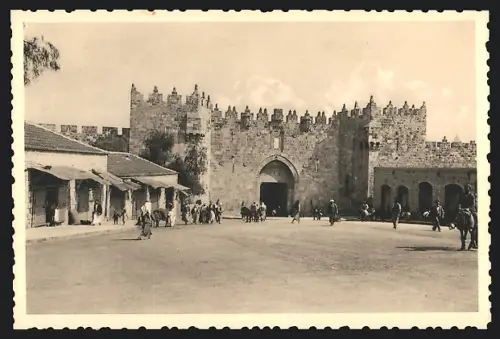 AK Jerusalem, Damaskustor, Frontansicht
