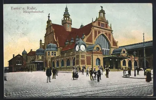 AK Essen a. Ruhr, Hauptbahnhof mit Passanten