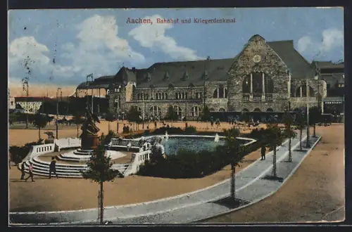 AK Aachen, Bahnhof und Kriegerdenkmal mit Strassenpartie
