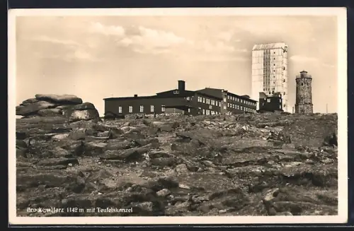 AK Brocken /Harz, Brockenhaus mit Teufelskanzel