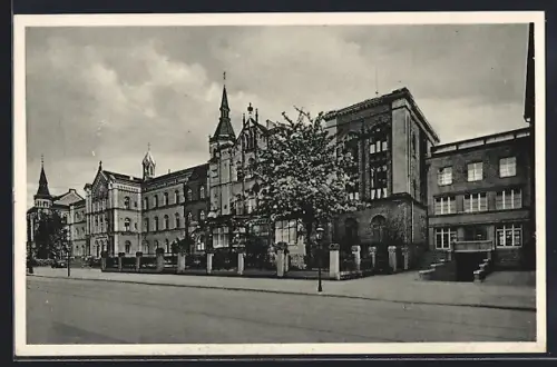 AK Hannover, Strassenpartie am Henriettenstift
