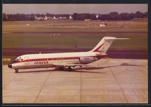 Fotografie Flugzeug Douglas DC-9 ITAVIA I-TIGE auf dem Flughafen Düsseldorf