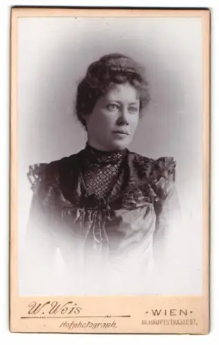Fotografie W. Weis, Wien, Hauptstrasse 67, Porträt einer Dame