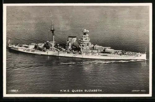 AK HMS Queen Elizabeth in Fahrt