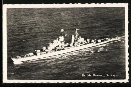 AK Niederländischer Kreuzer De Ruyter in voller Fahrt