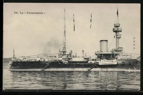 AK Kriegsschiff Formidable auf See
