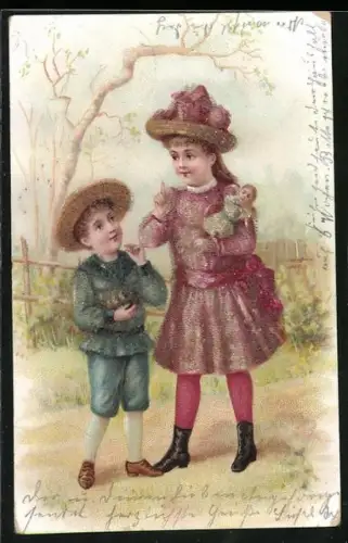 Glitzer-Perl-AK Knabe und Mädchen mit Puppe